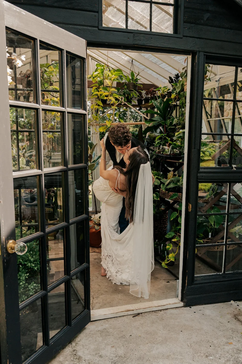 Max and Anna wedding photographed by Emerald Photography, Johnstown PA to Sperryville VA